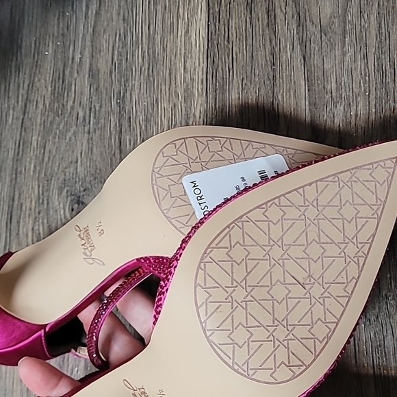NWT B. Mischka Jewel pink satin crystals ankle strap heel pointy toe shoes 8.5 - Picture 9 of 9